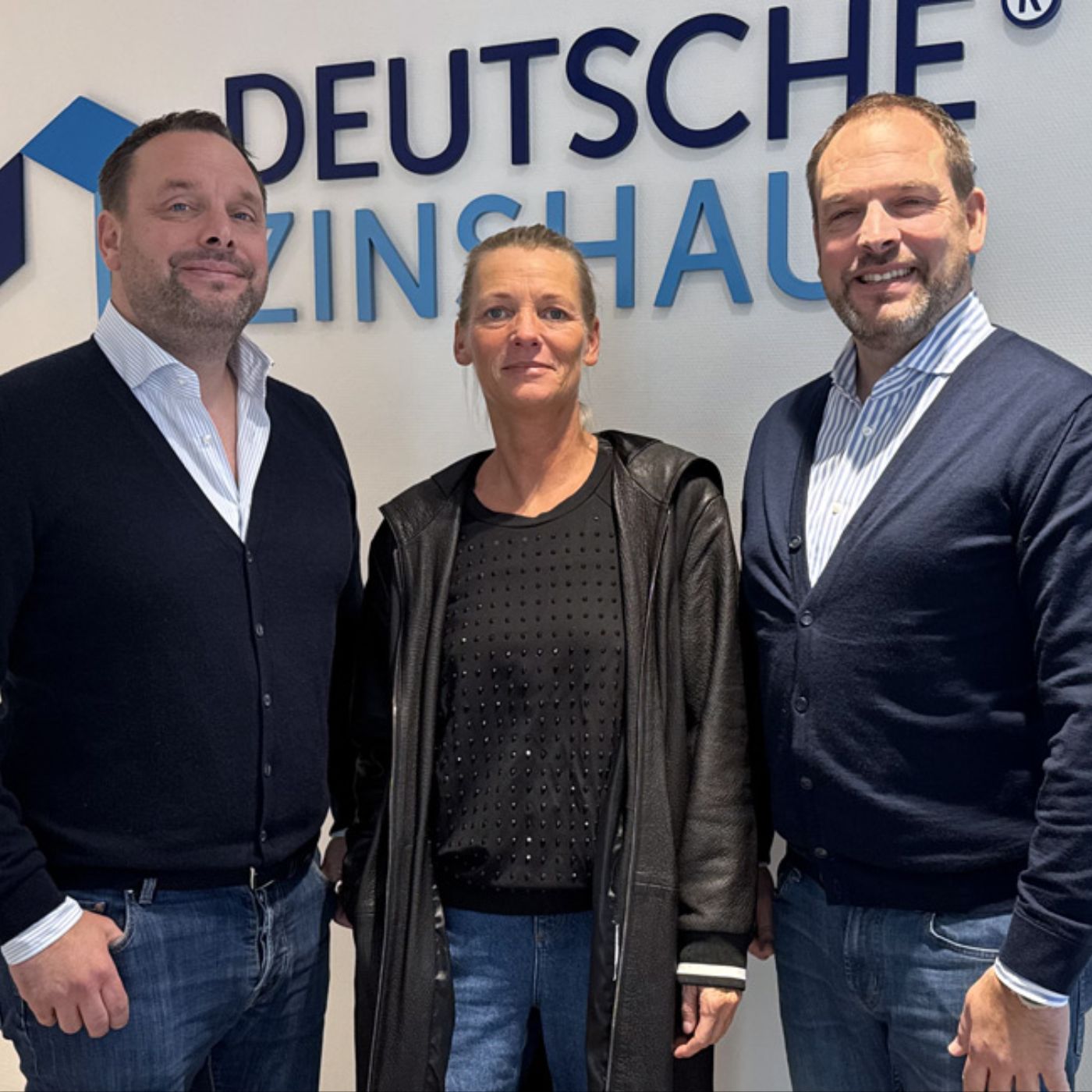 Immobiléros - Der Podcast für die Immobilienszene: Philipp und Moritz Kraneis, Deutsche Zinshaus: "Wir kaufen gerade 600 Wohnungen" Immobiléros - Der Podcast für die Immobilienszene: Philipp und Moritz Kraneis, Deutsche Zinshaus: "Wir kaufen gerade 600 Wohnungen"