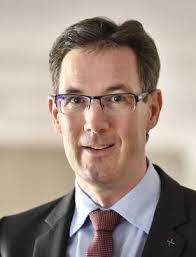 10 Jahre als Dompfarrer: «Als ich angefangen habe, waren die Schuhe viel zu gross» 10 Jahre als Dompfarrer: «Als ich angefangen habe, waren die Schuhe viel zu gross»