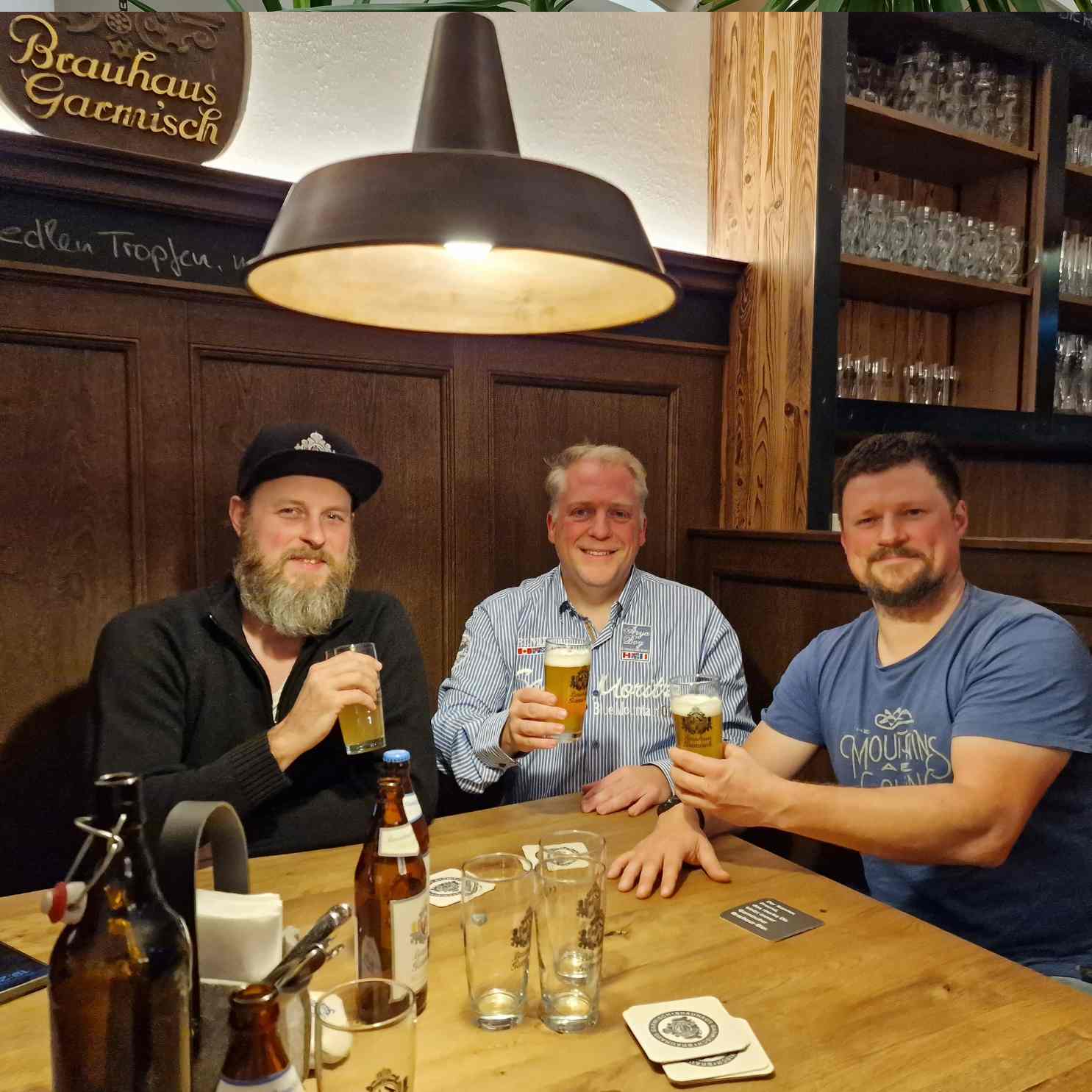 Ein Bier für die Heimat: Auf eine Halbe im Brauhaus Garmisch Ein Bier für die Heimat: Auf eine Halbe im Brauhaus Garmisch