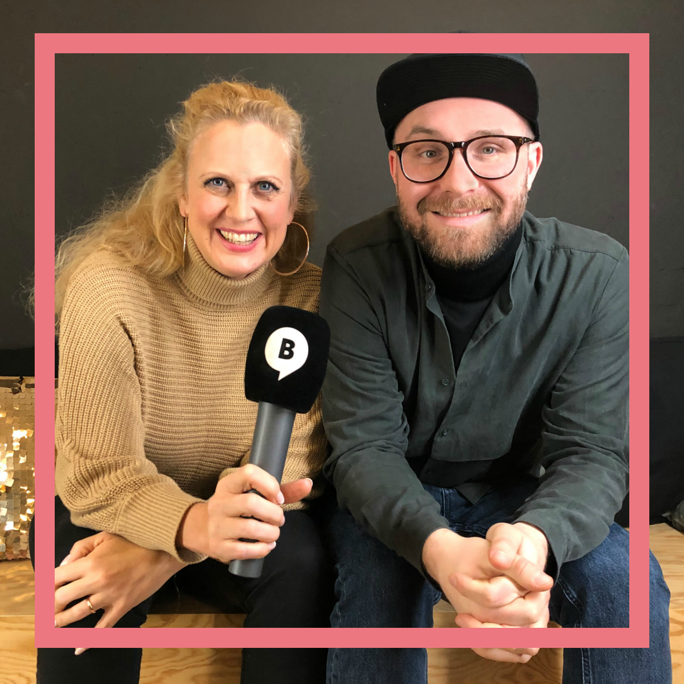 Mit den Waffeln einer Frau