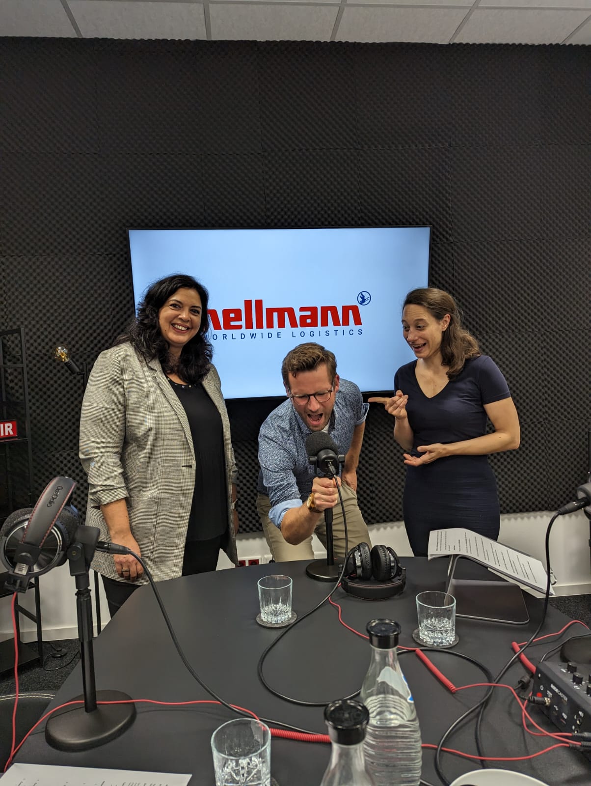 Hellmann bewegt