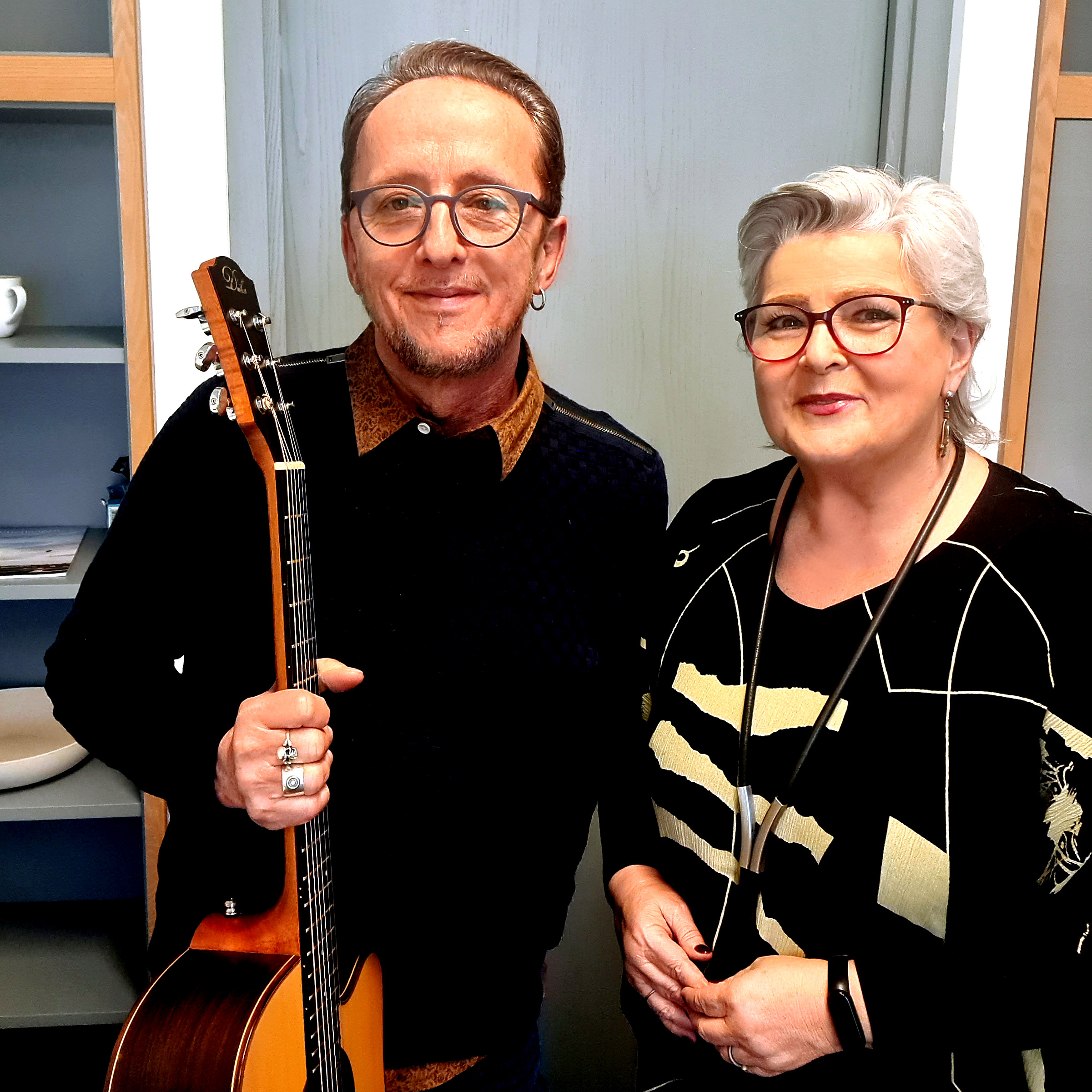 Schwarz hören: Petra Schwarz im Gespräch mit Andreas Marius Weitersagen über Leben und Tod