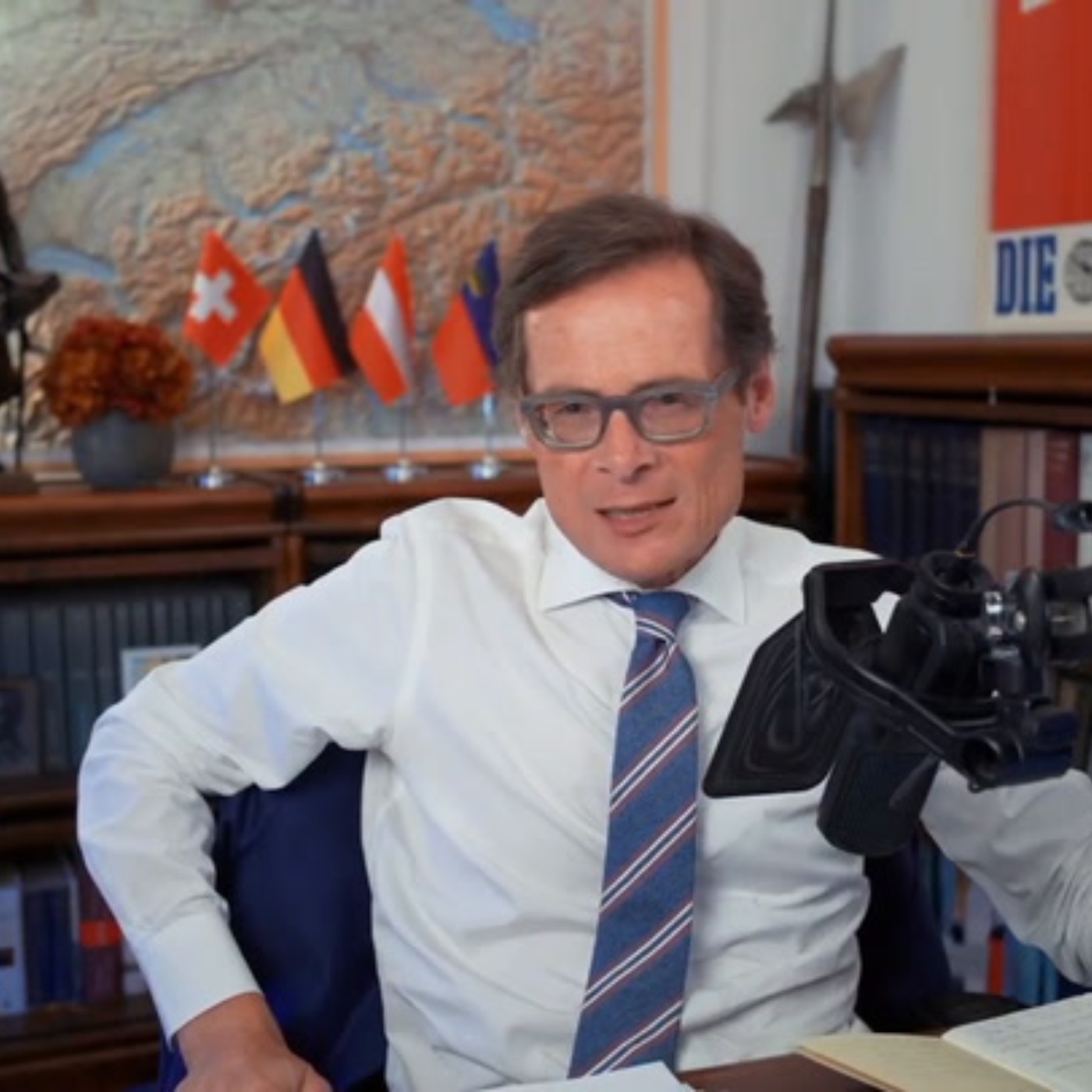 Stoppt die Kriegstreiber in Europa: Köppels Brandrede für den Frieden