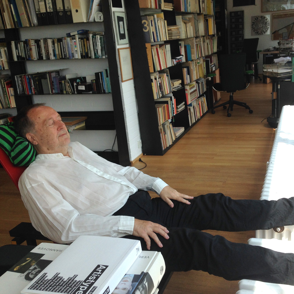 Michael Erlhoff – Texte