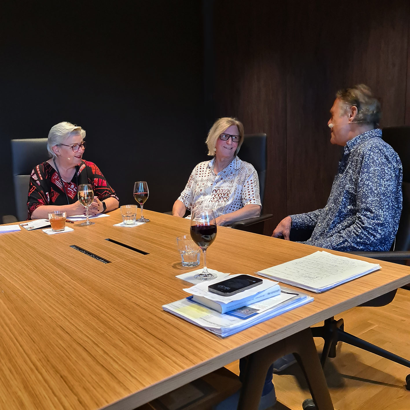 Schwarz hören: Petra Schwarz im Gespräch mit Ritchie Barton und Jörg Stempel über Leben und Tod