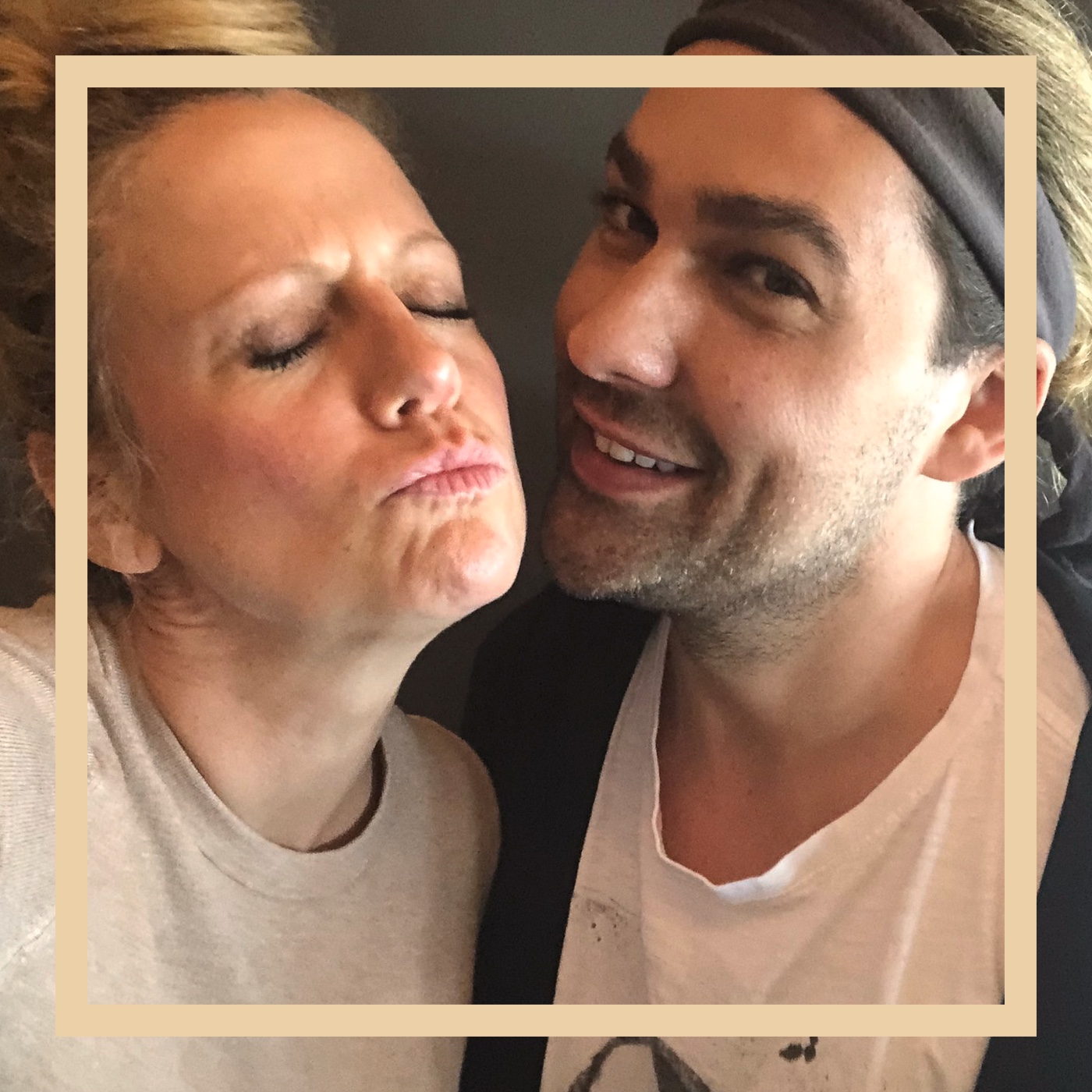 Mit den Waffeln einer Frau | MASTERFEED (nicht in Verbreitung)