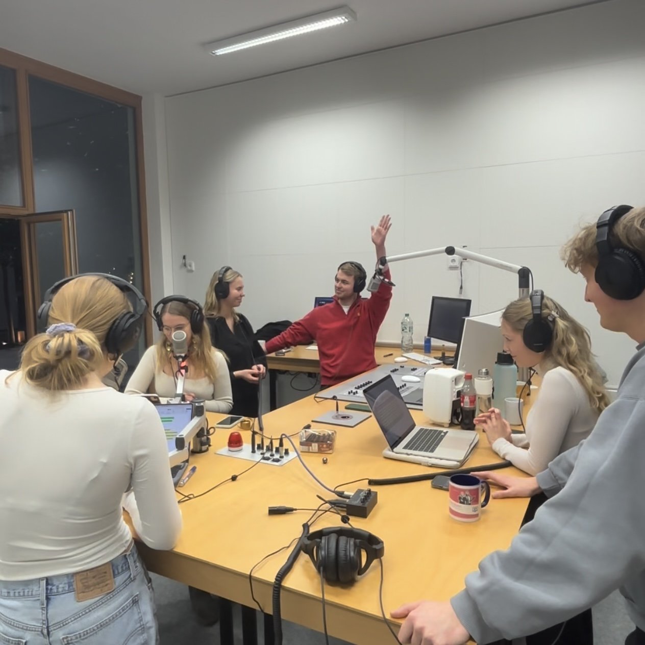 Folge 4 | Homeoffice, Digital Detox und Kündigungsrisiken durch Social Media episode artwork
