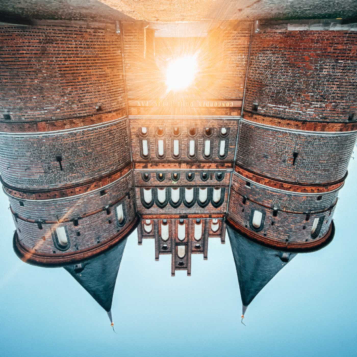 Das Holstentor steht Kopf im St.Annen Museum episode artwork