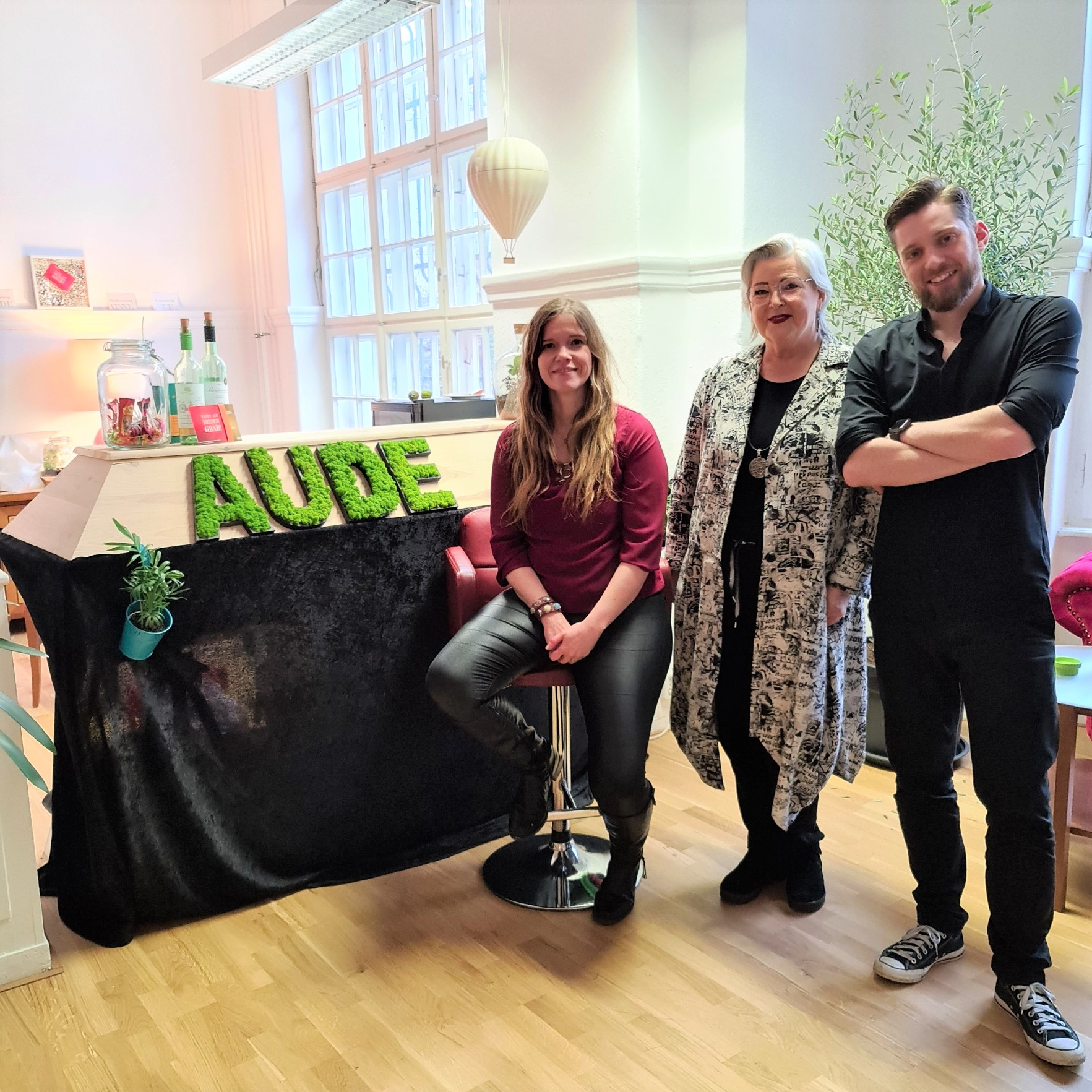 Schwarz hören: Petra Schwarz im Gespräch mit Maria Kauffmann und Robert Freitag über Leben und Tod