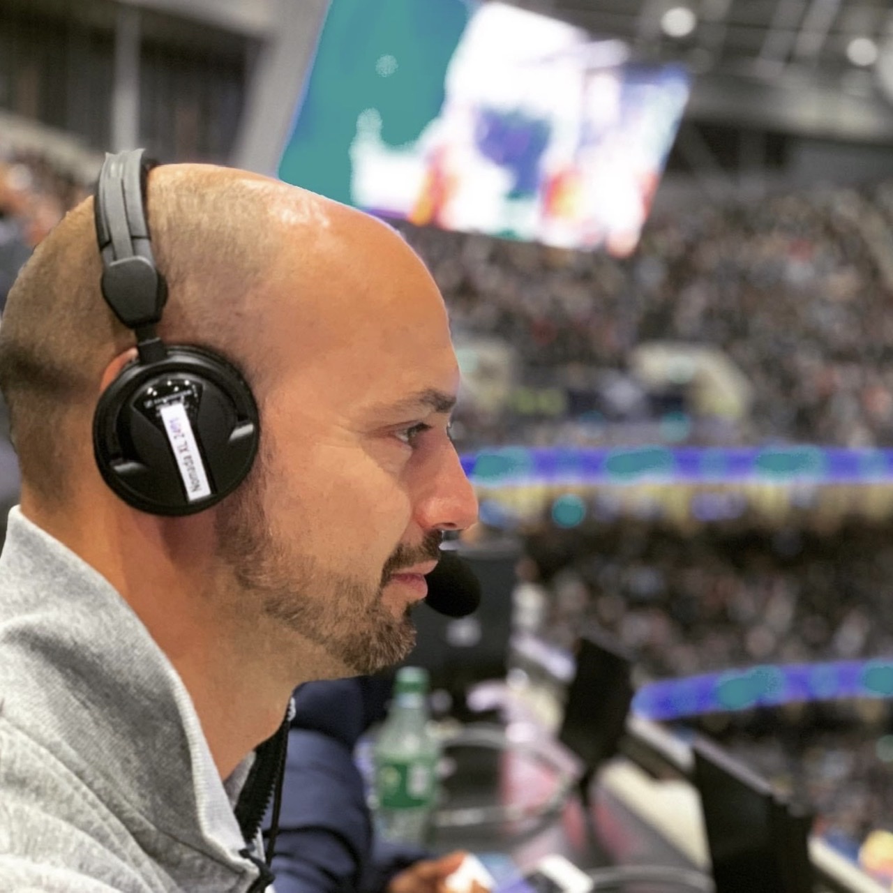 Sportreporter Dirk Feustel spricht mit...