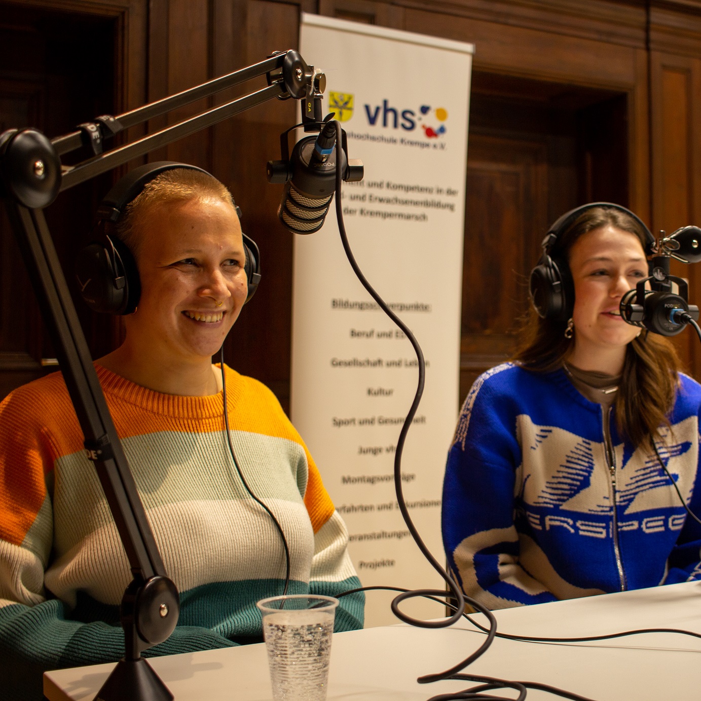 Laura und Laura - Aus der Krempermarsch in die weite Welt episode artwork