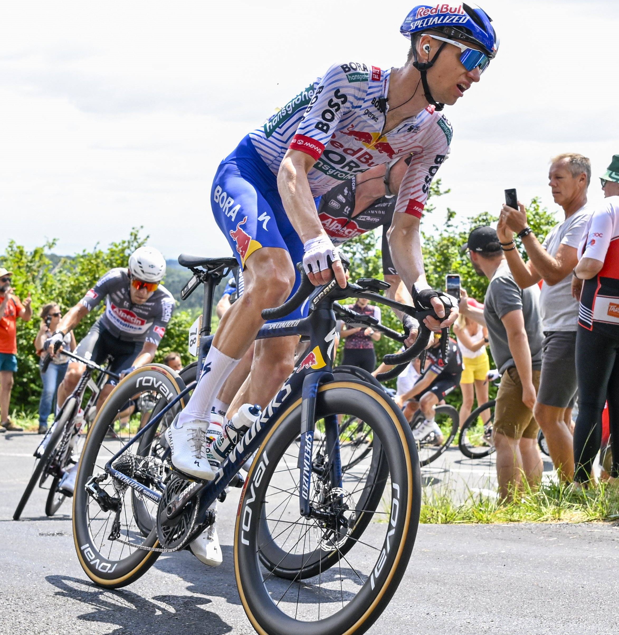 Inside Red Bull-BORA-hansgrohe – Tour de France Podcast (versione italiana)