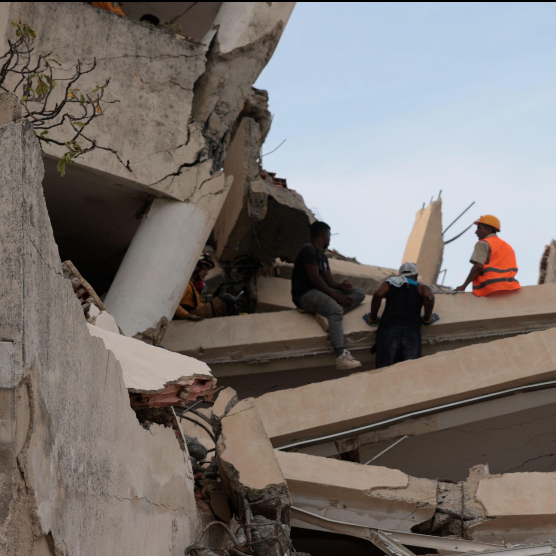 ¿Qué ha pasado en La Guaira a dos semanas del doble terremoto?