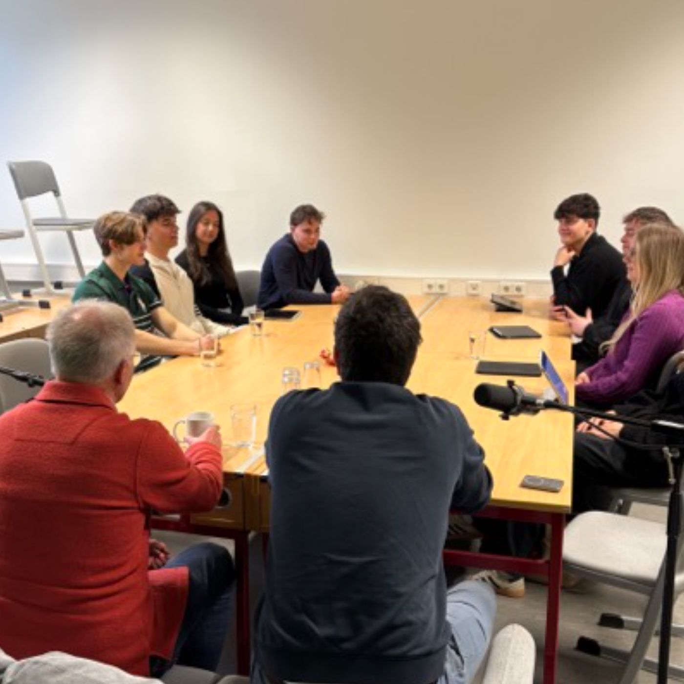 Folge 66: Demokratie-Tour #1 – Aus dem Sozialkunde-Leistungskurs (Nordpfalzgymnasium)