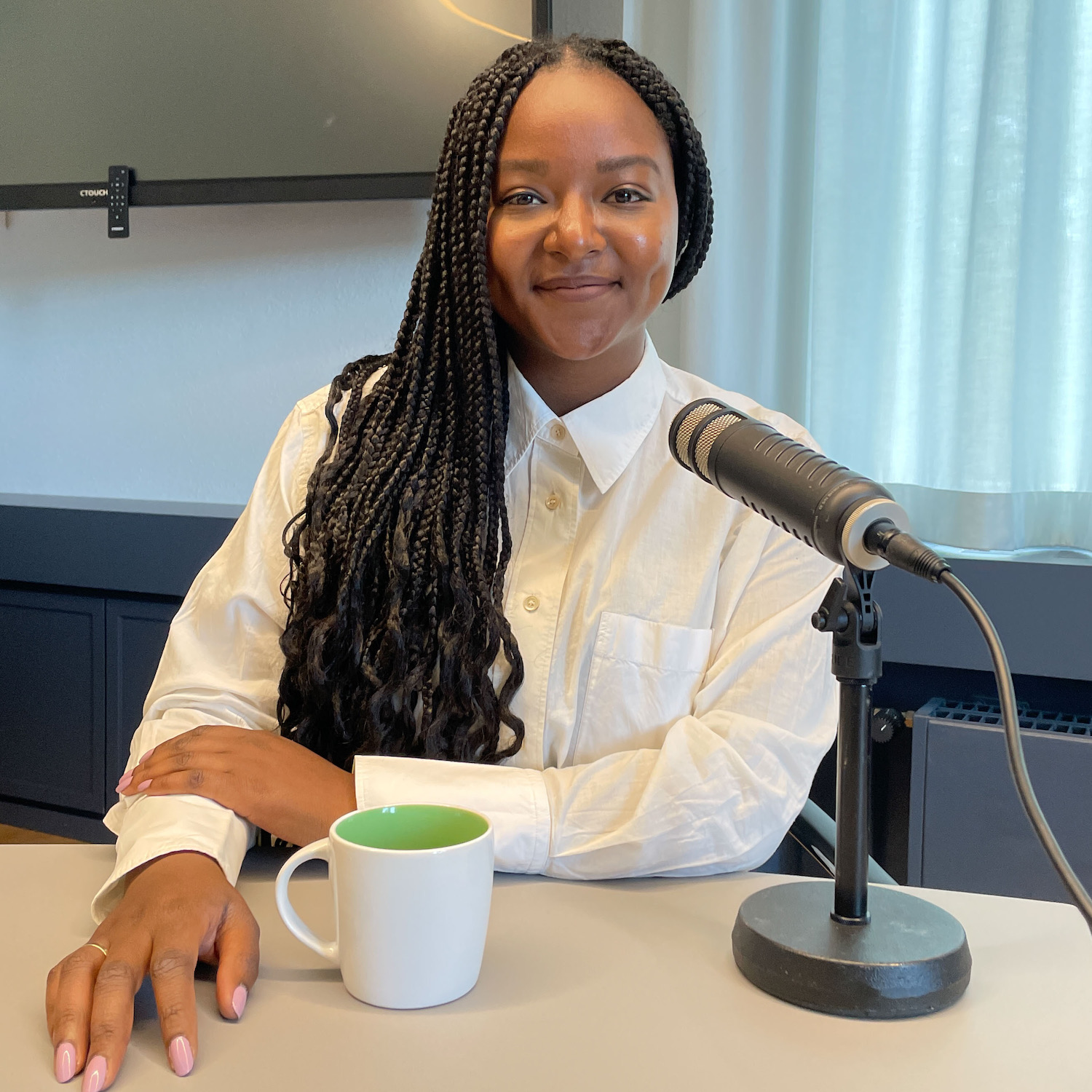Aminata Touré von den Grünen bei Thores Tea Time