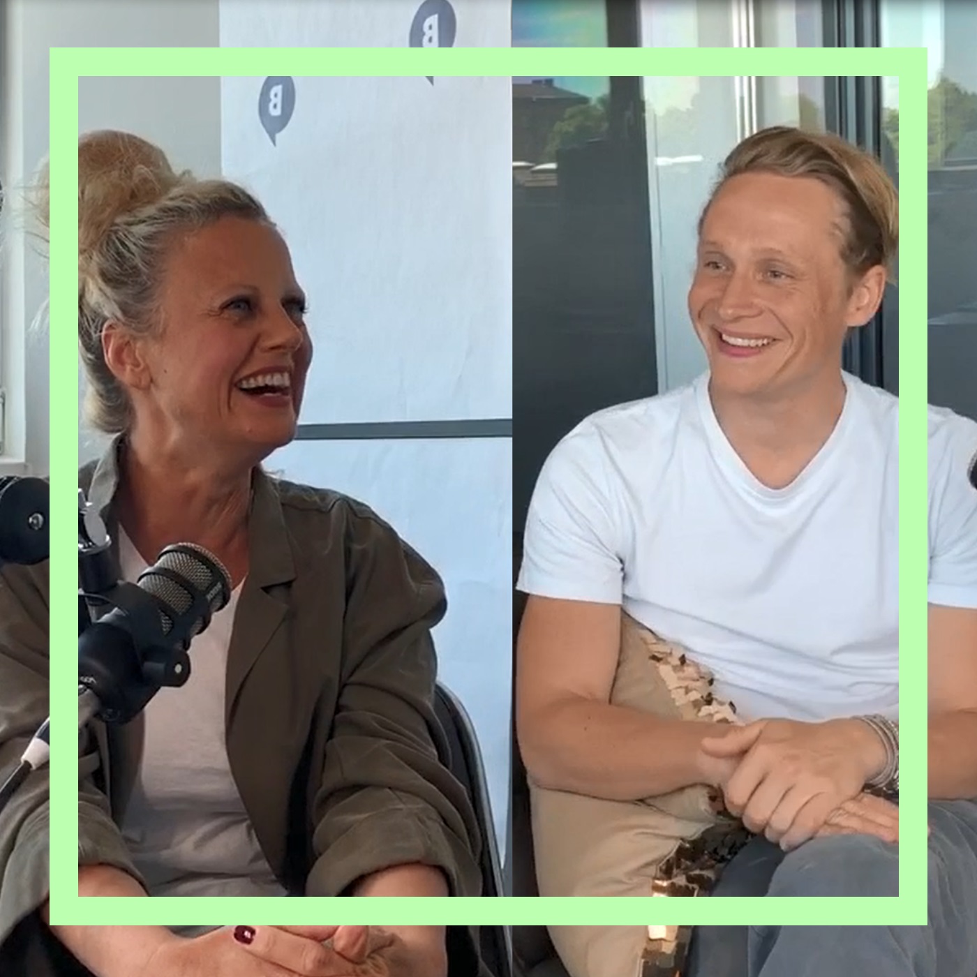 Mit den Waffeln einer Frau