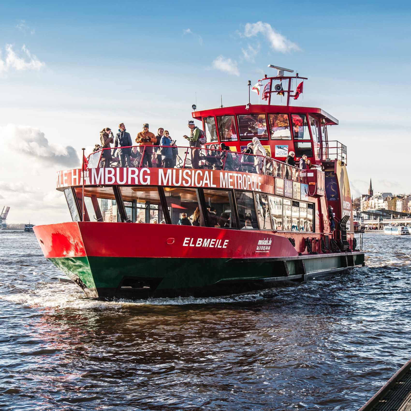 Maike im Hafen - Die Hafenschnackerin