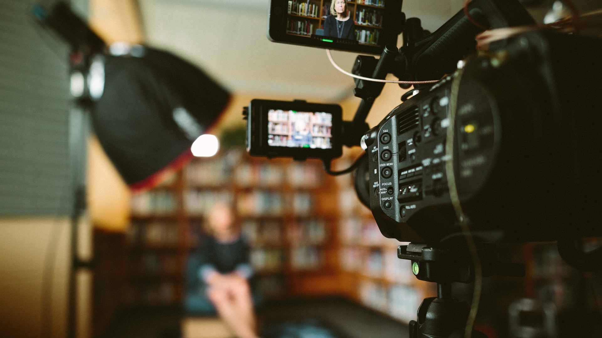 Die Flimmerkiste - alles über Kino, Serien & TV
