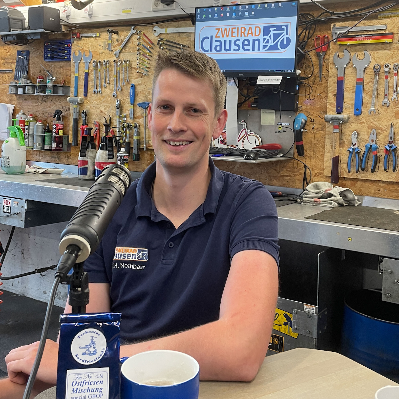 Thores Tea Time mit Zweirad Clausen: Dirk Clausen und Jan Nothbaar