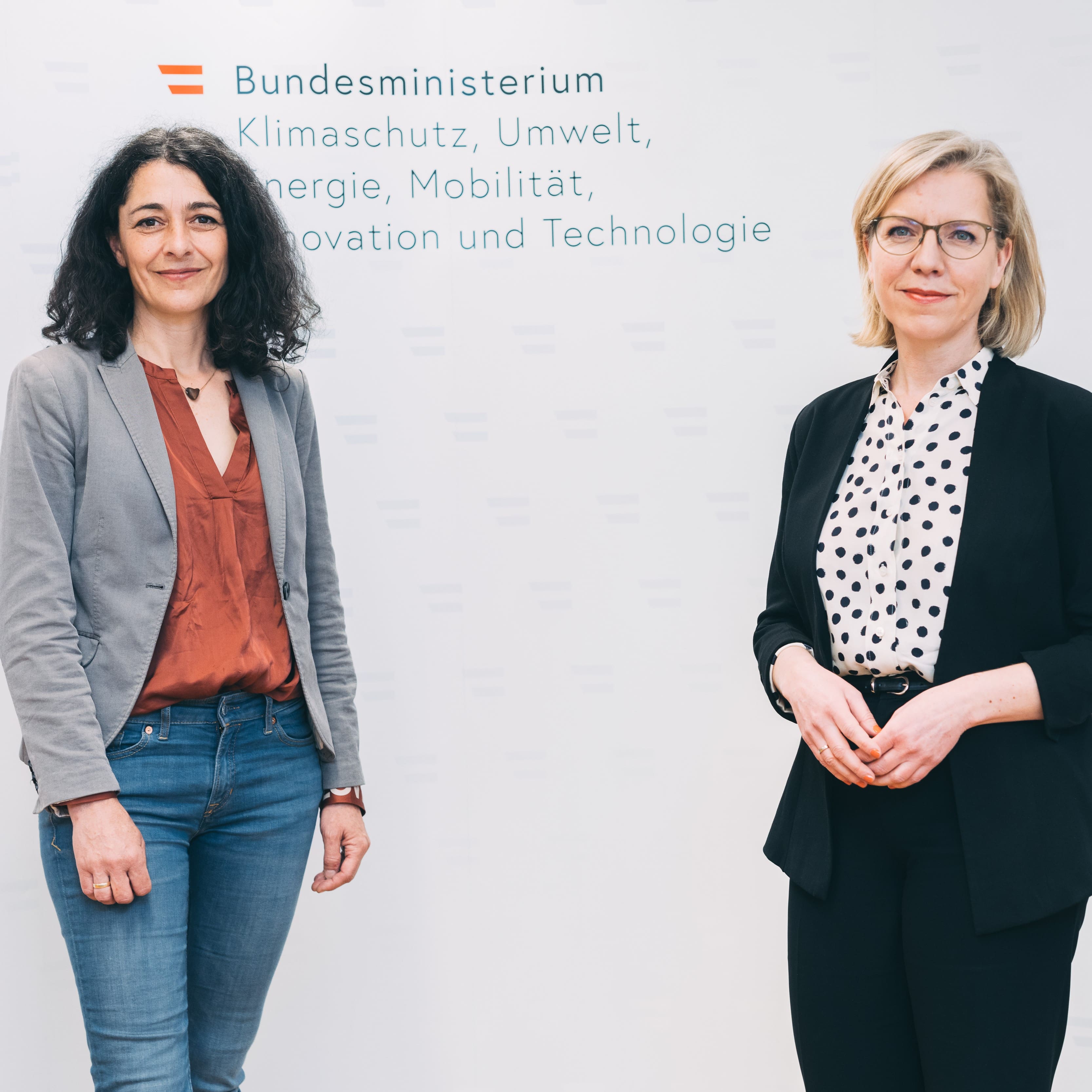 hinterGRÜNdig