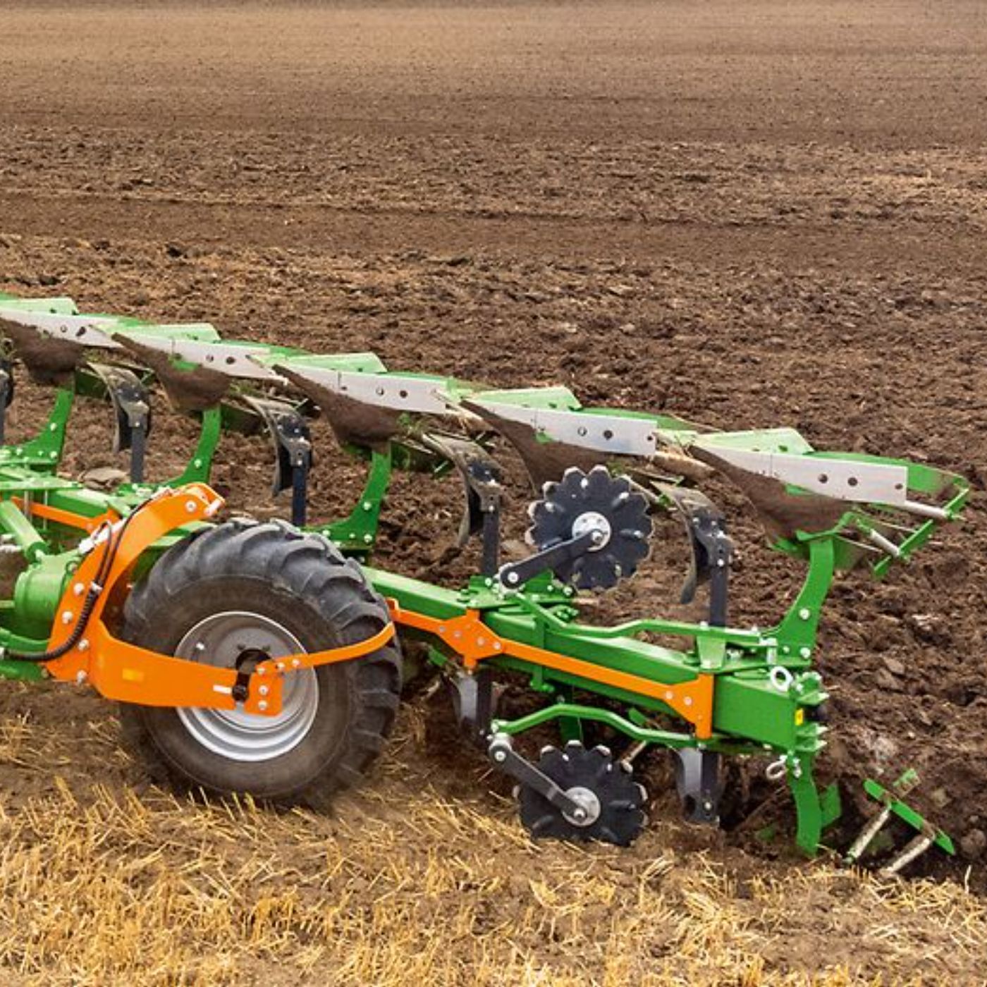Neuer AMAZONE Aufsattel-Volldrehpflug Tyrok 400 mit 5 oder 6 Scharen episode artwork