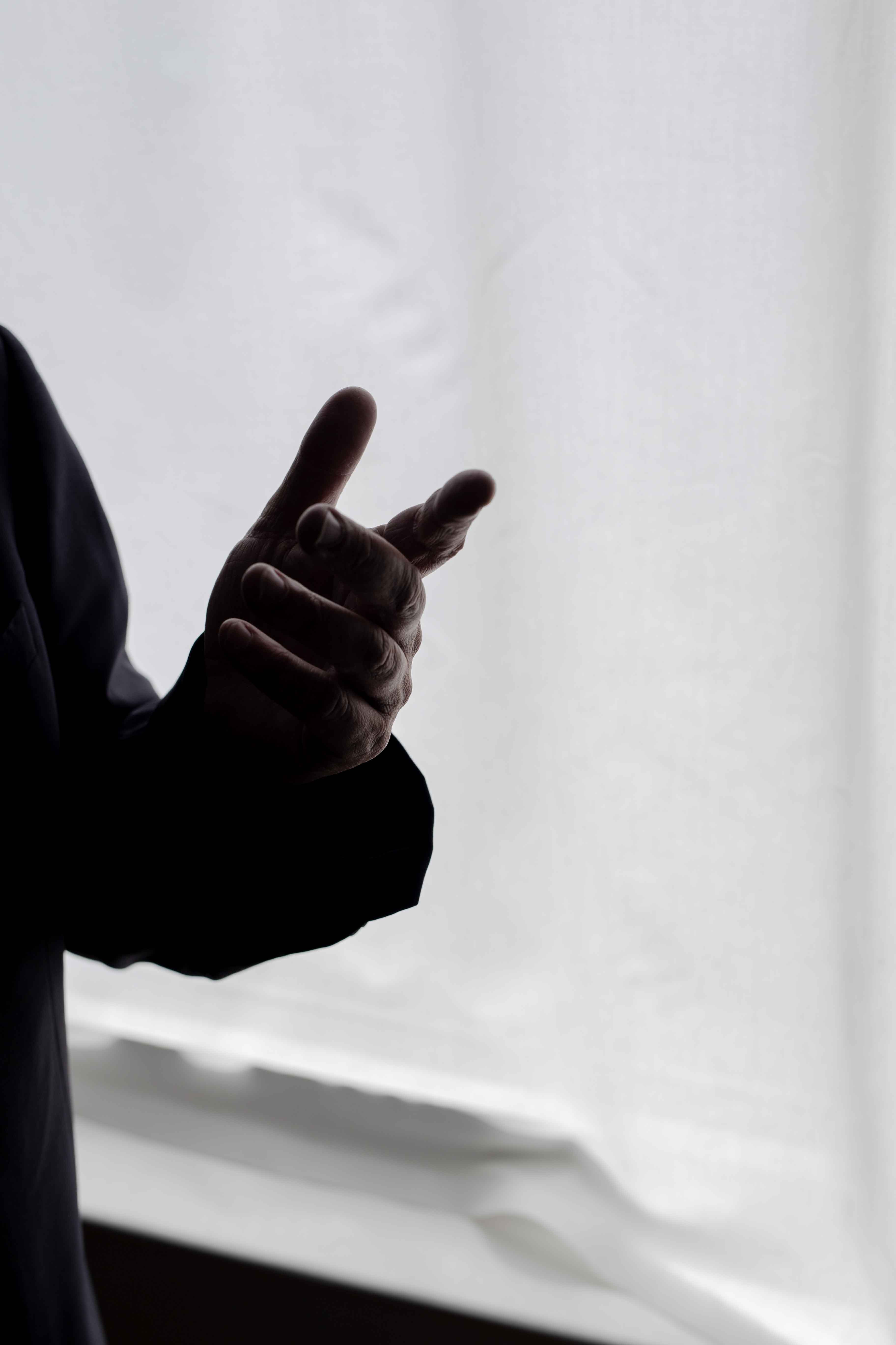 (18) ZÄHMUNG *Einstürzende Kulissen *Wie geschaffen *Schmerzensgeld (18) ZÄHMUNG *Einstürzende Kulissen *Wie geschaffen *Schmerzensgeld