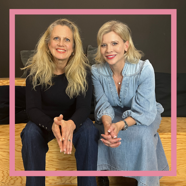 Mit den Waffeln einer Frau