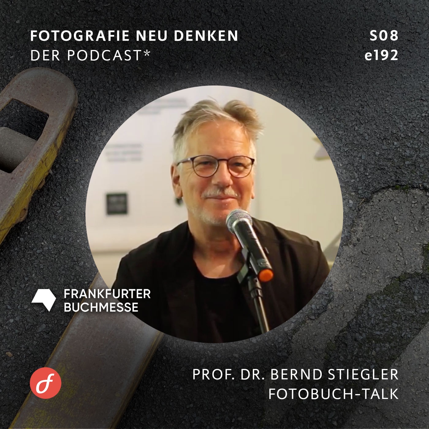 e192 Prof. Dr. Bernd Stiegler. Fotobuch-Talk. Frankfurter Buchmesse 2024.