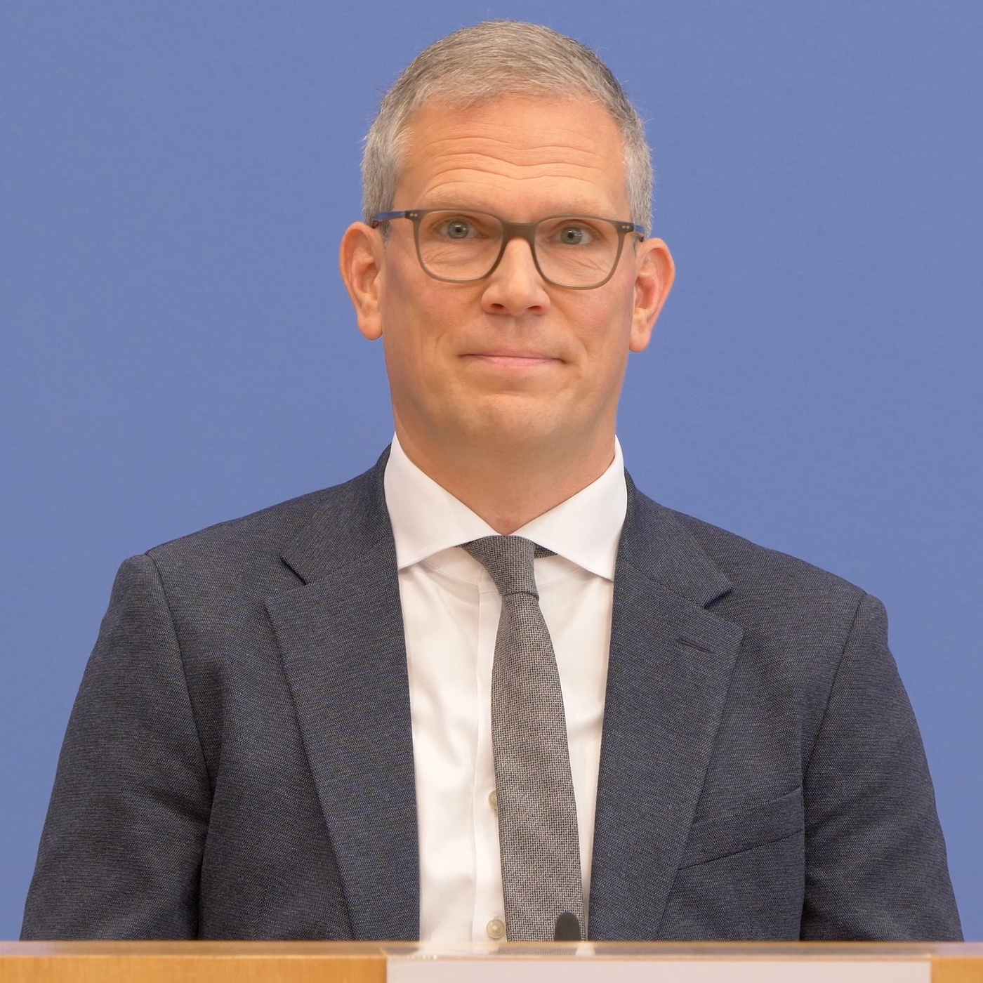 RegPK | 8. Dezember 2025 | Militanter Revisionismus