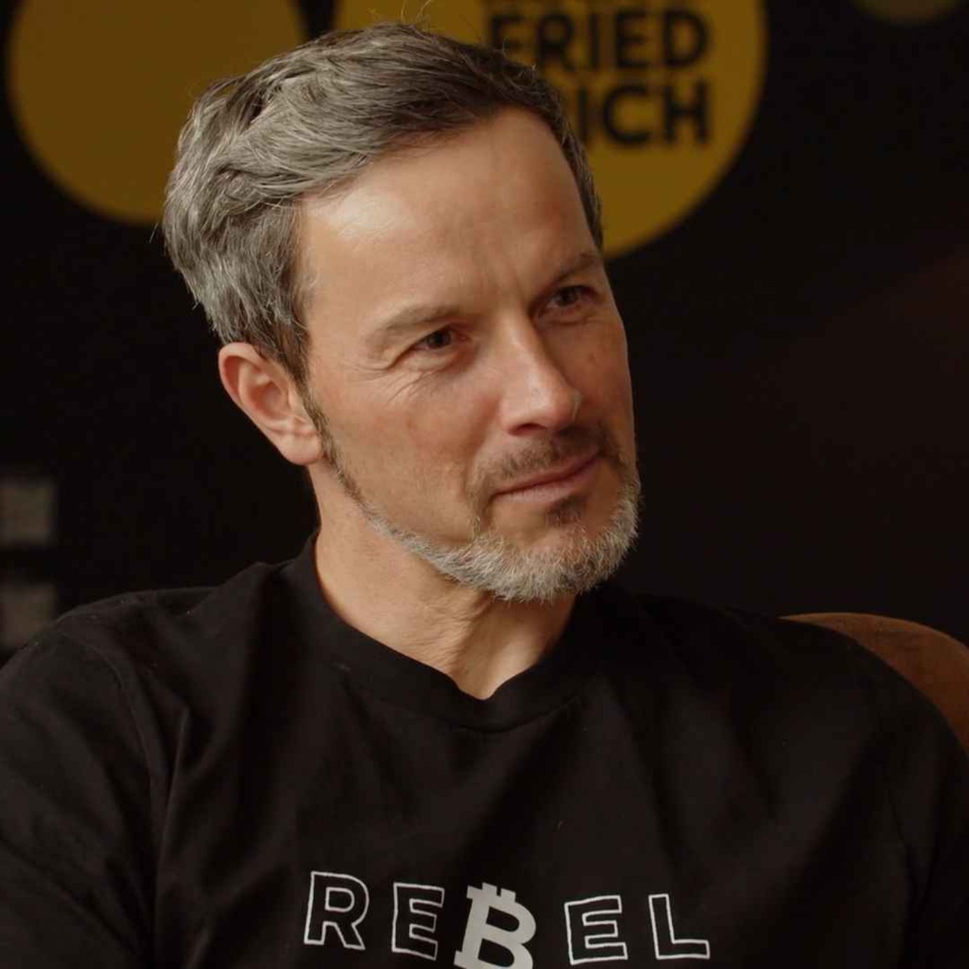 «Merz ist eine Bankrott-Erklärung in Person»: Finanzexperte Marc Friedrich über Licht und Schatten in Deutschland