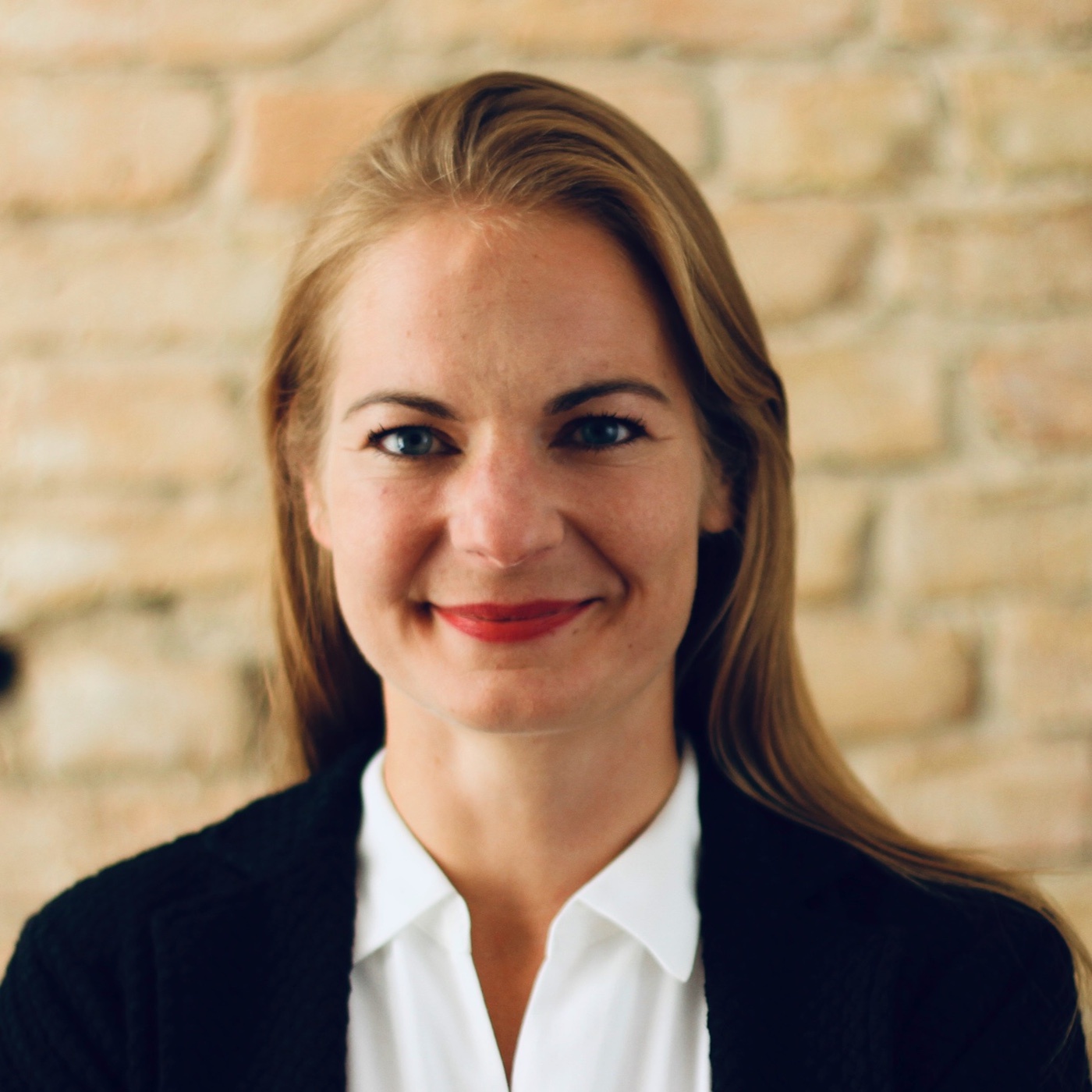 #36 Datenchefs #27 mit Karina Buschsieweke | Co-Founder & CEO Lana Labs | Co-Founder MBzwo