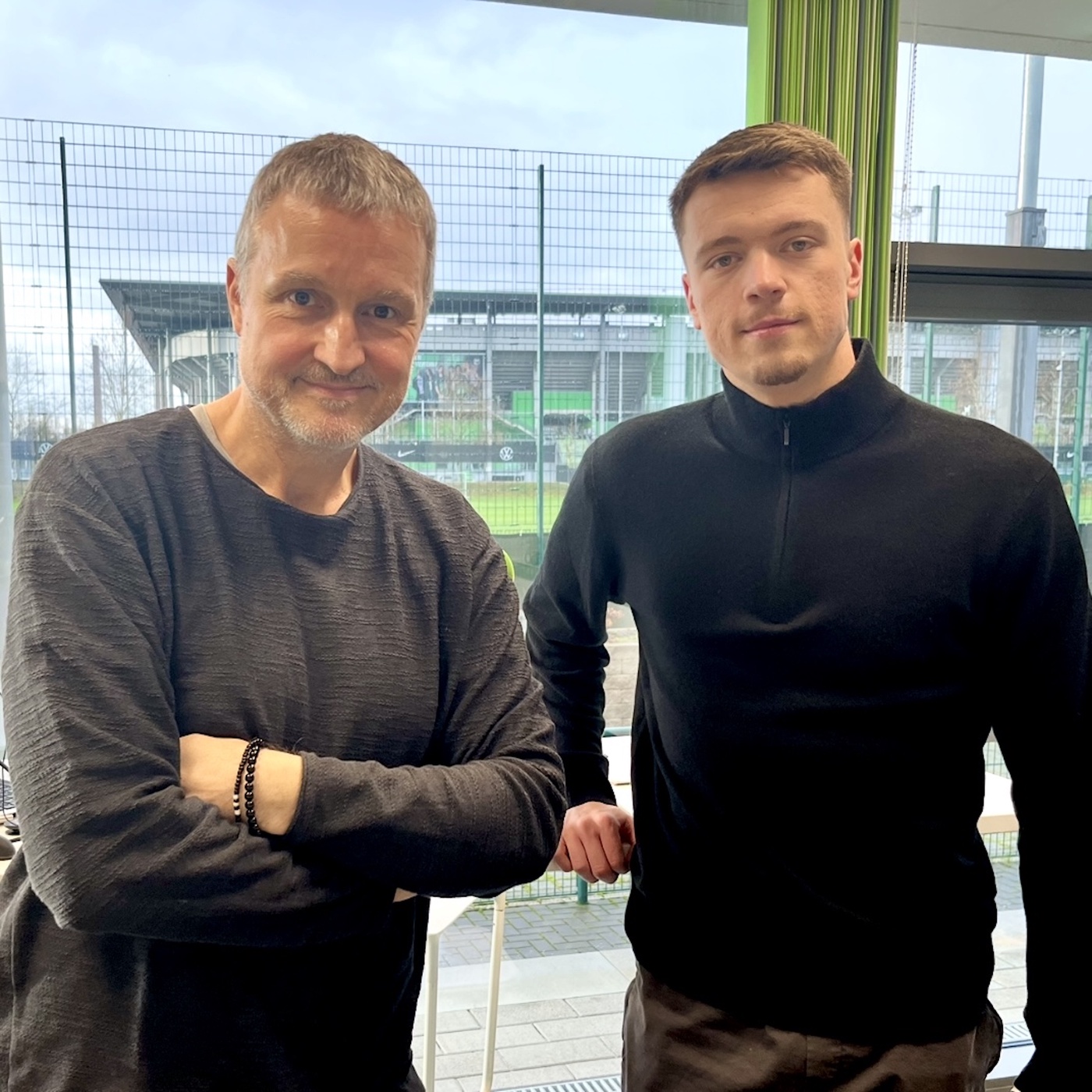 Hinter der Rückennummer - mit Dzenan Pejcinovic