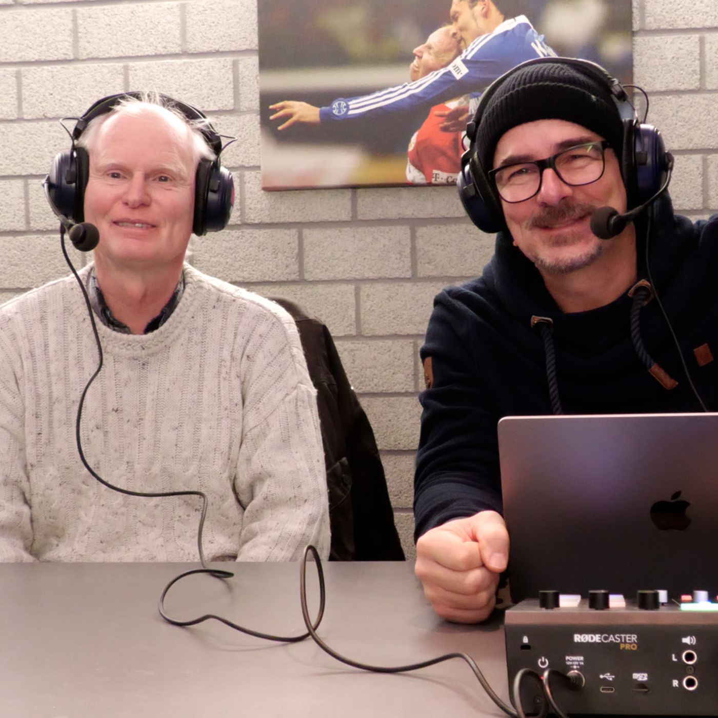 Ćevapčići am Platz und klare Aufstiegsansage - Der „Schalke-POTTcast“ – Episode 204