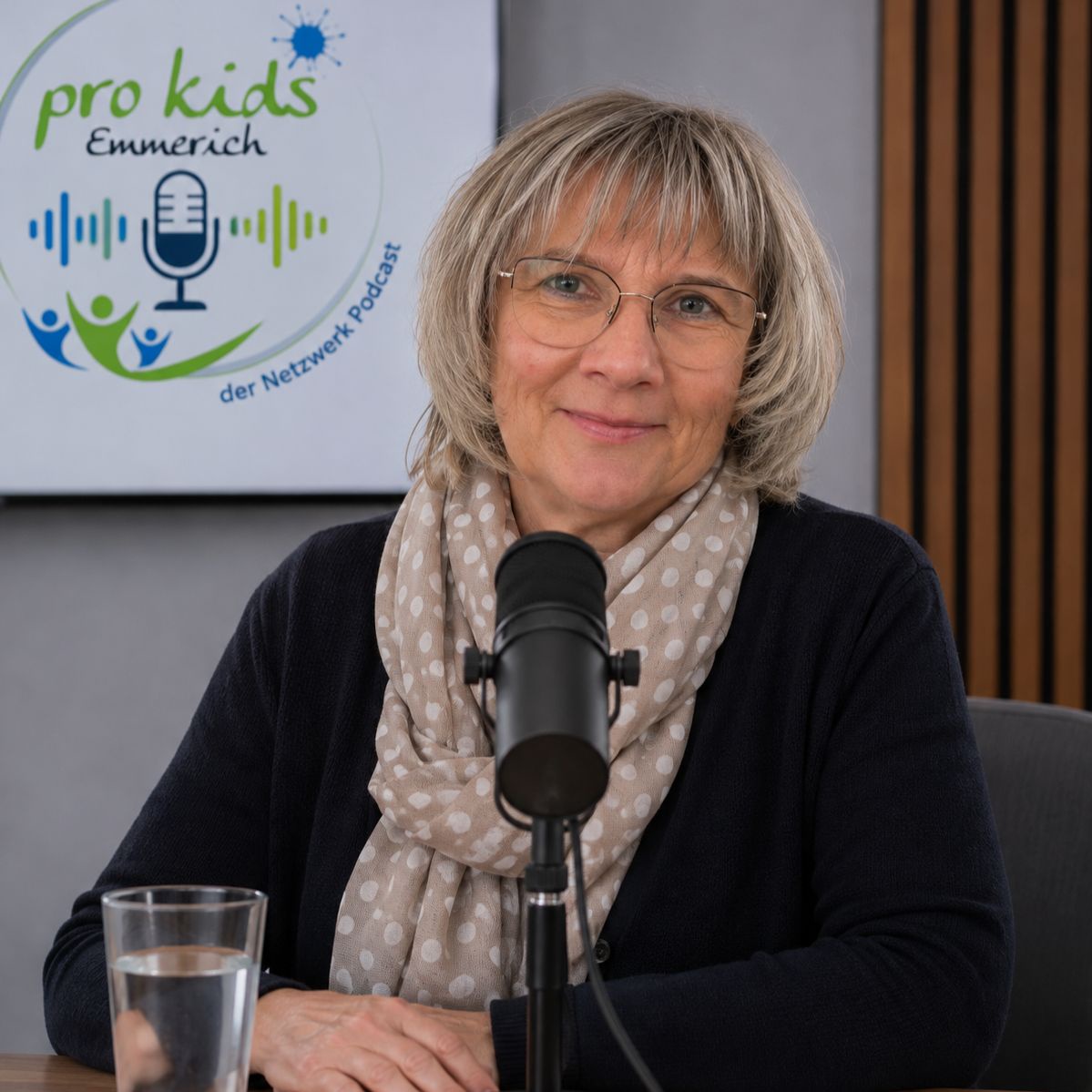 Folge 1:  Alles Netzwerk oder was? - pro kids Emmerich, unser Netzwerk mit Daniela Weltzien
