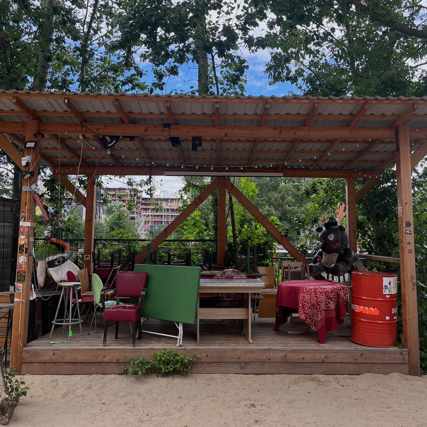 A WG on the Spree - Teepeeland