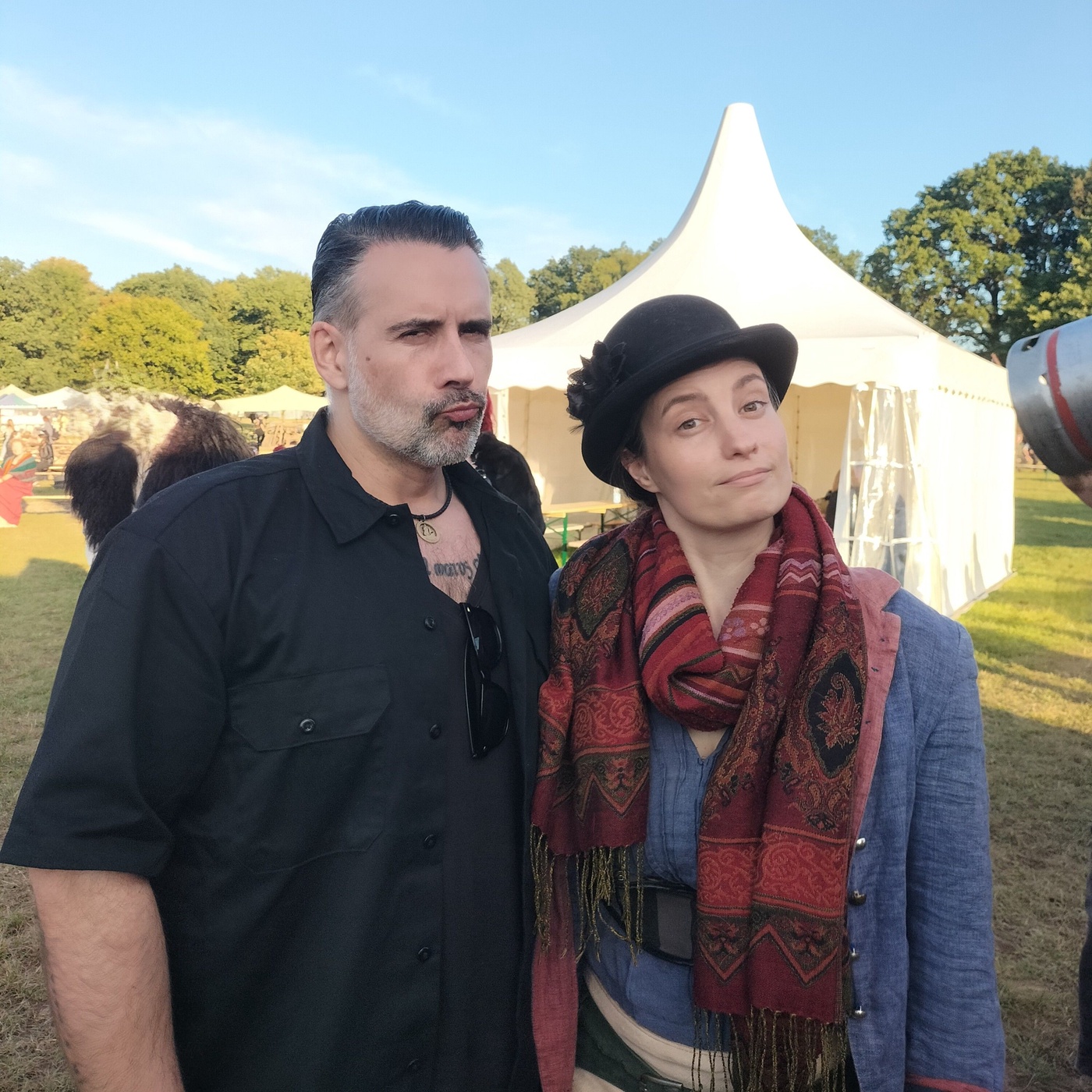 S02 F01 Mittelalterrock mit Jean von Saltatio Mortis