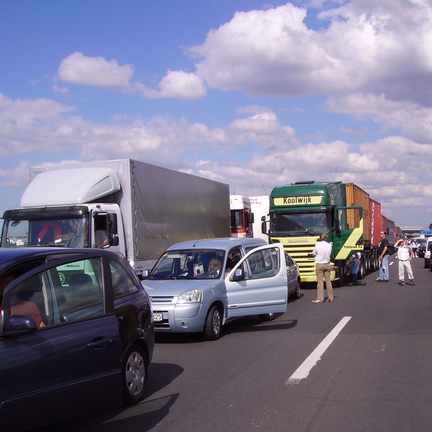 Y-145: Die letzten Stau- und Verkehrsmeldungen des Deutschlandfunks (2020)