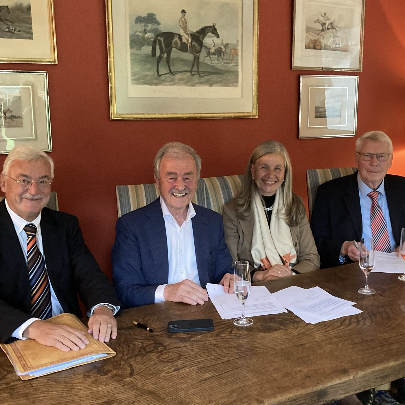 HGW Stiftung fusioniert mit der Stiftung Deutscher Pferdesport