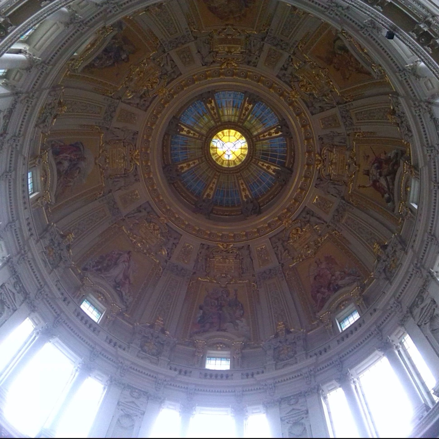 Gott ist Gott - der Mensch nur ein Mensch