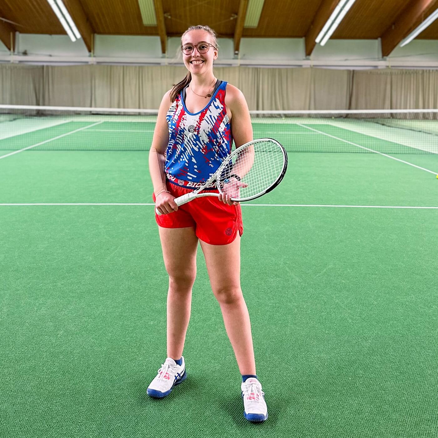 Maggie (ITN10.291) - Tennis-Influencerin
