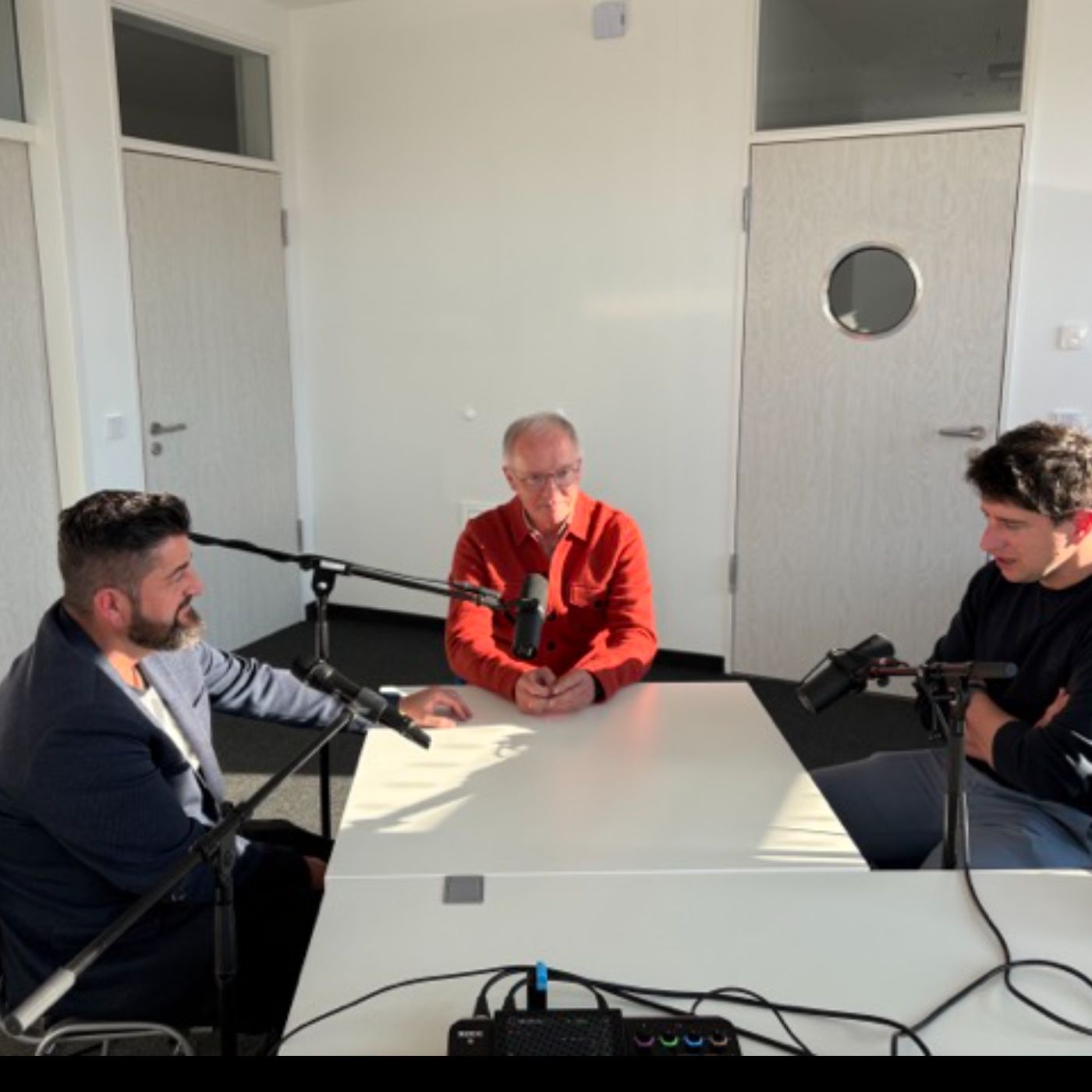 Folge 67: Demokratie-Tour #2 – Zu Gast bei Ortsvorsteher Alper Kömür (SPD)