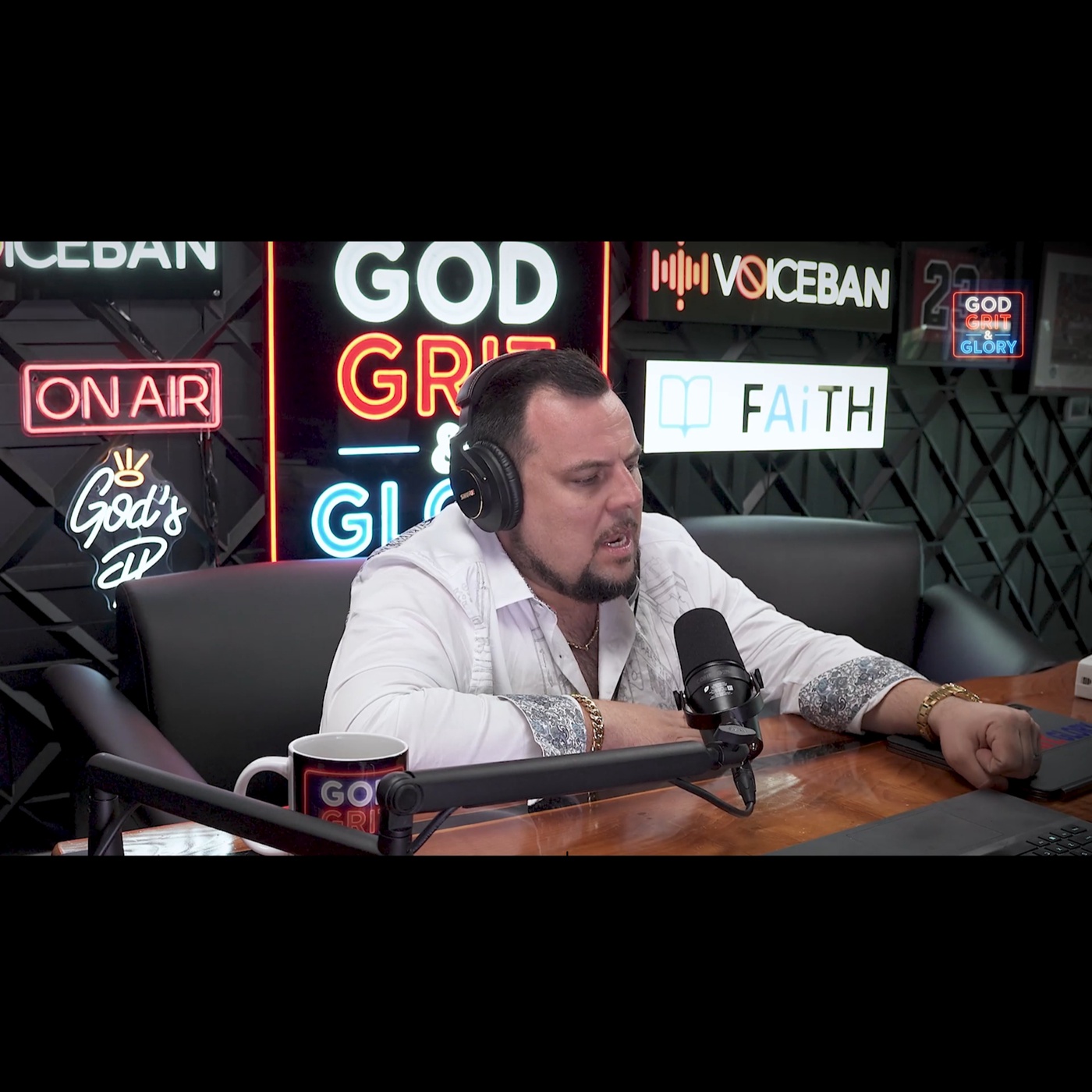 The Battle for the Soul: Howlett & Creed on Today’s Worldly Conflicts