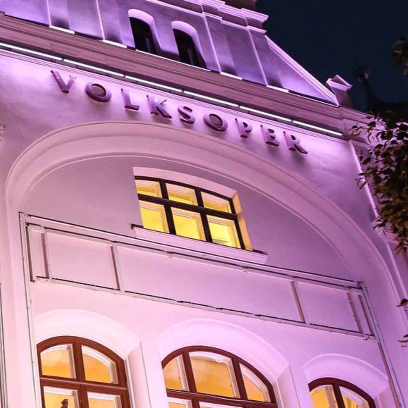 Volksoper: Marie-Theres Arnbom (Autorin) & Peter te Nuyl (Chefdramaturg)