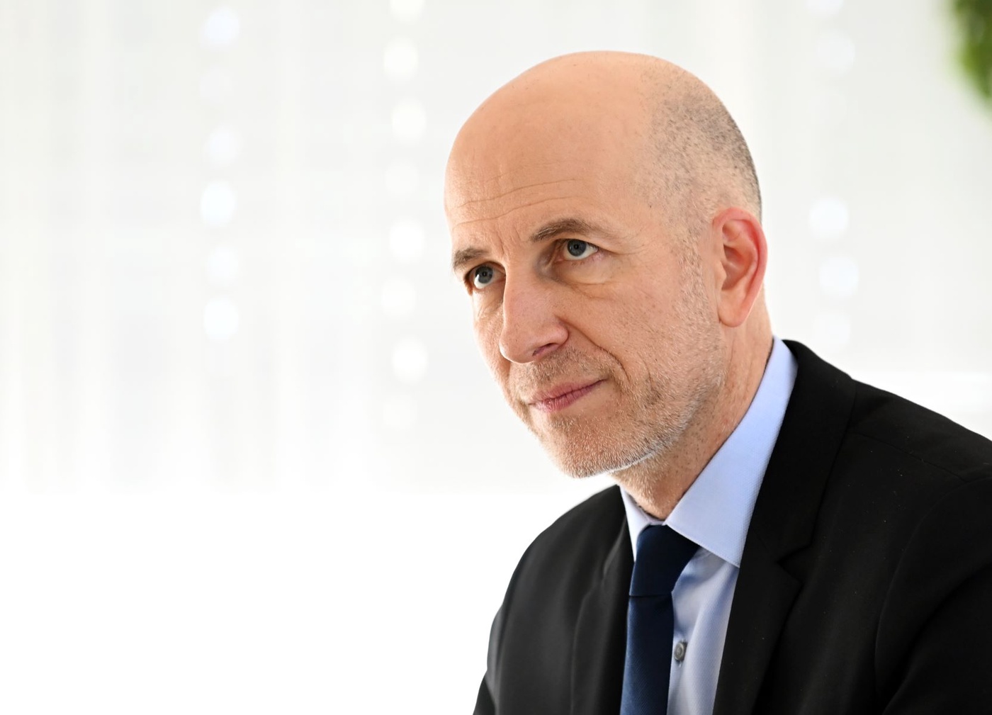 100 Tage im Amt: Wie schlägt sich der neue Arbeitsminister Martin Kocher?