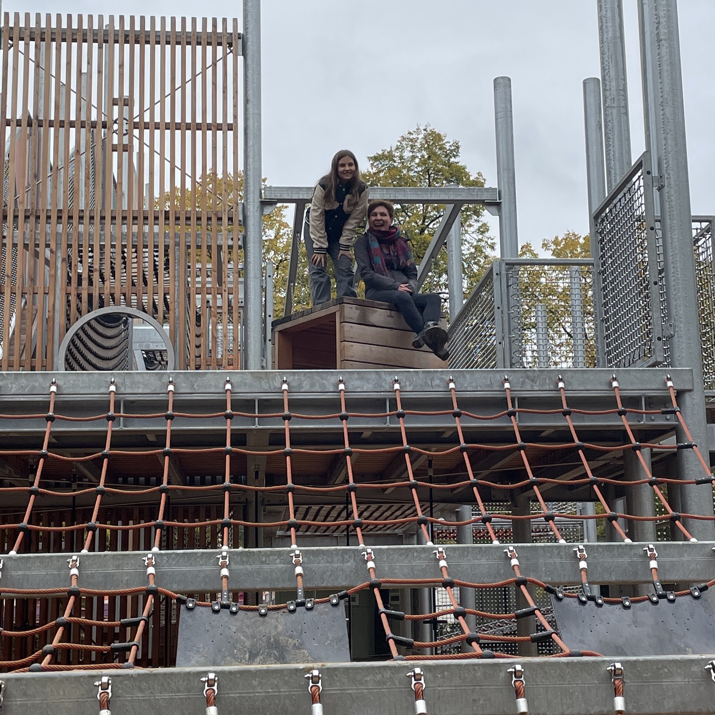 Abenteuer auf dem neuen Theresienwiese Spielplatz 
