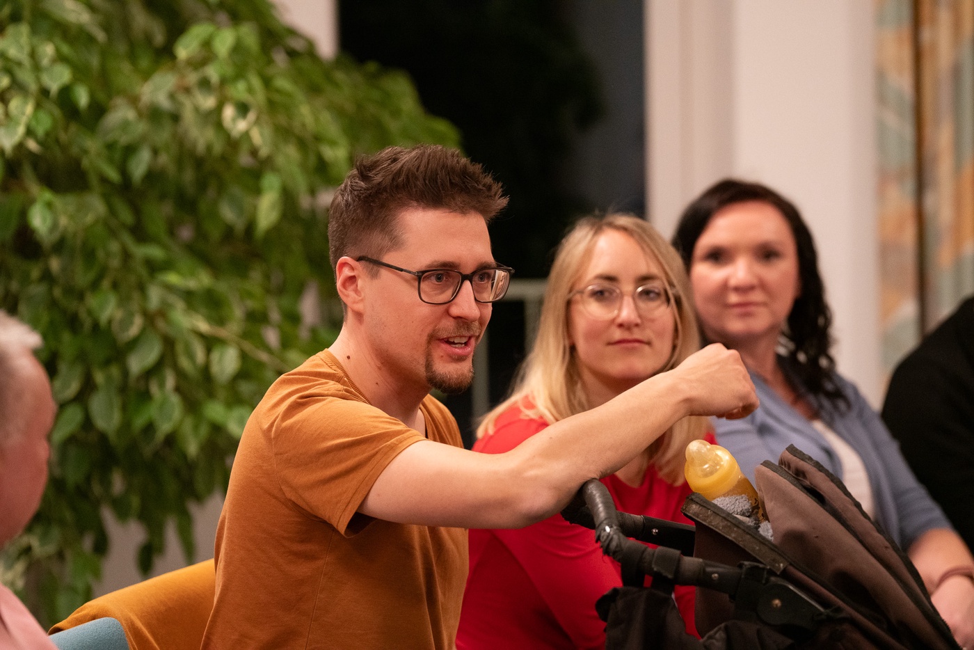  Jetzt macht ihr alles kaputt von Tom Egli