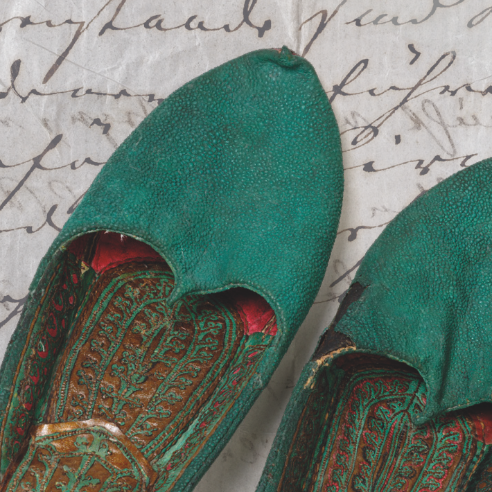 #7 Schuhe von hellgrünem Chagrin