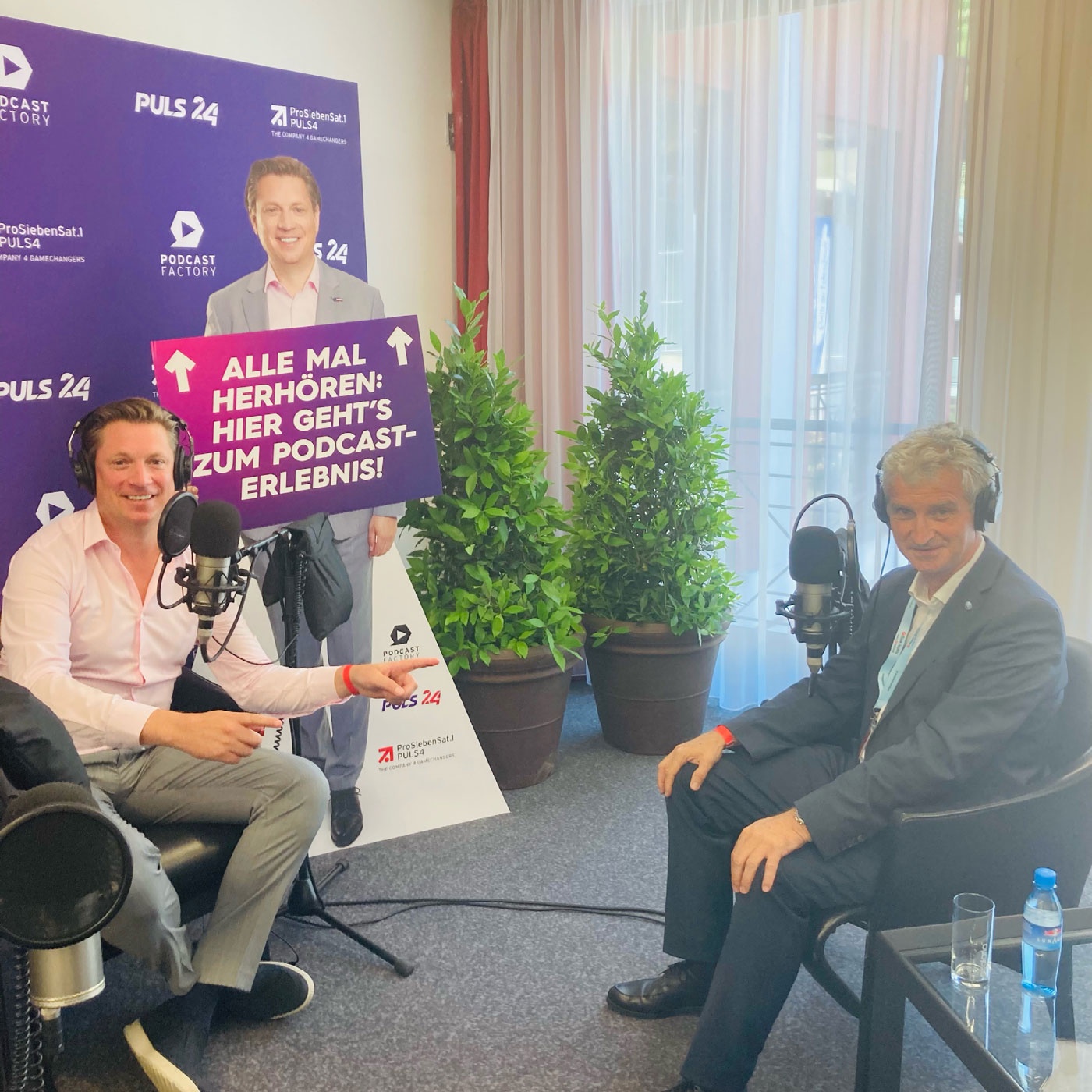 Josef Braunshofer (Geschäftsführer, Berglandmilch) mit Michael Stix (CCO, ProSiebenSat.1 PULS 4)