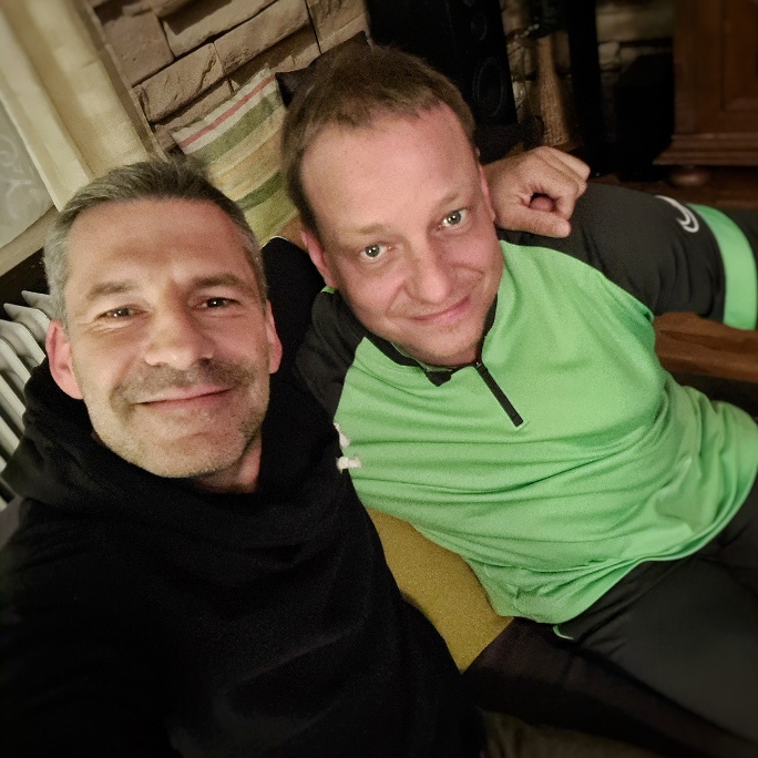 Laó & Linho (2): Teddy, nimm noch n´ Kloß...