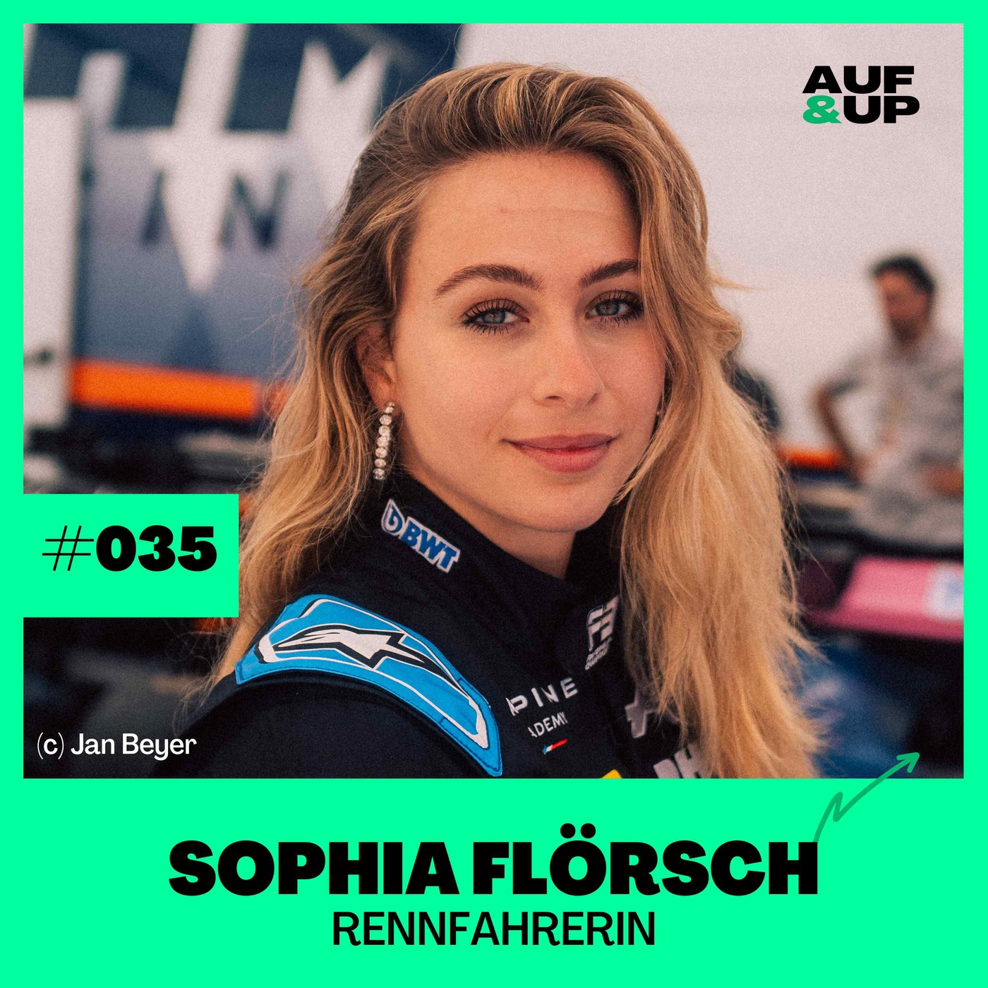 Rennfahrerin Sophia Flörsch: 276 km/h Crash überlebt! 